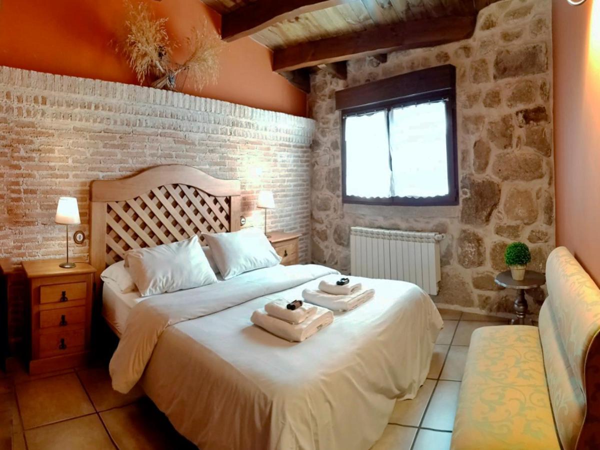 El Patio De Valentina Villa นาวาเซร์ราดา ภายนอก รูปภาพ